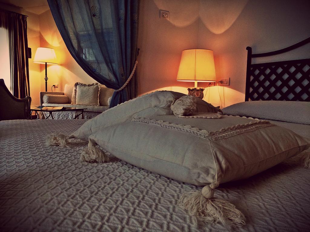 Hotel Monti Di Mola Porto Cervo Kültér fotó