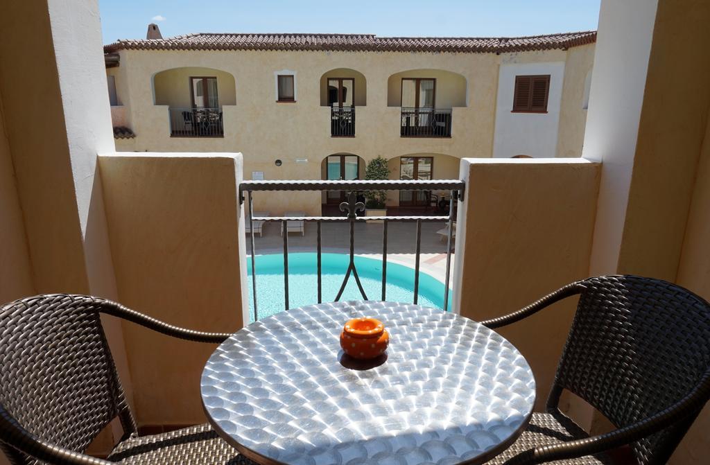 Hotel Monti Di Mola Porto Cervo Kültér fotó