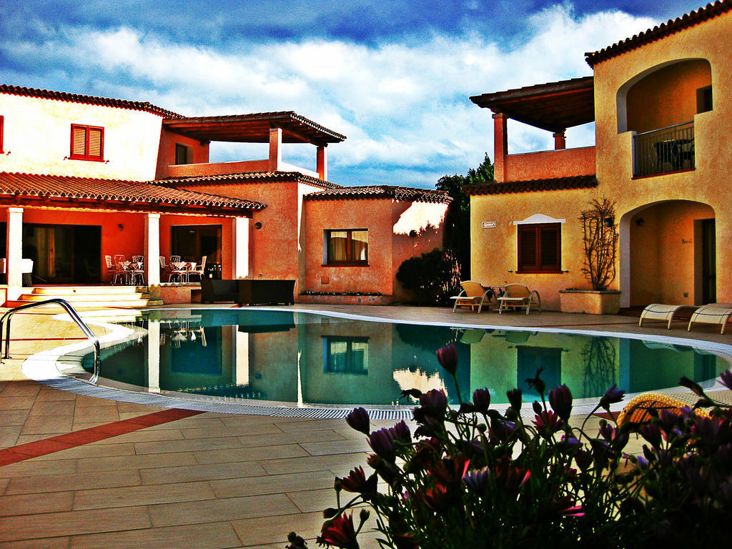 Hotel Monti Di Mola Porto Cervo Kültér fotó